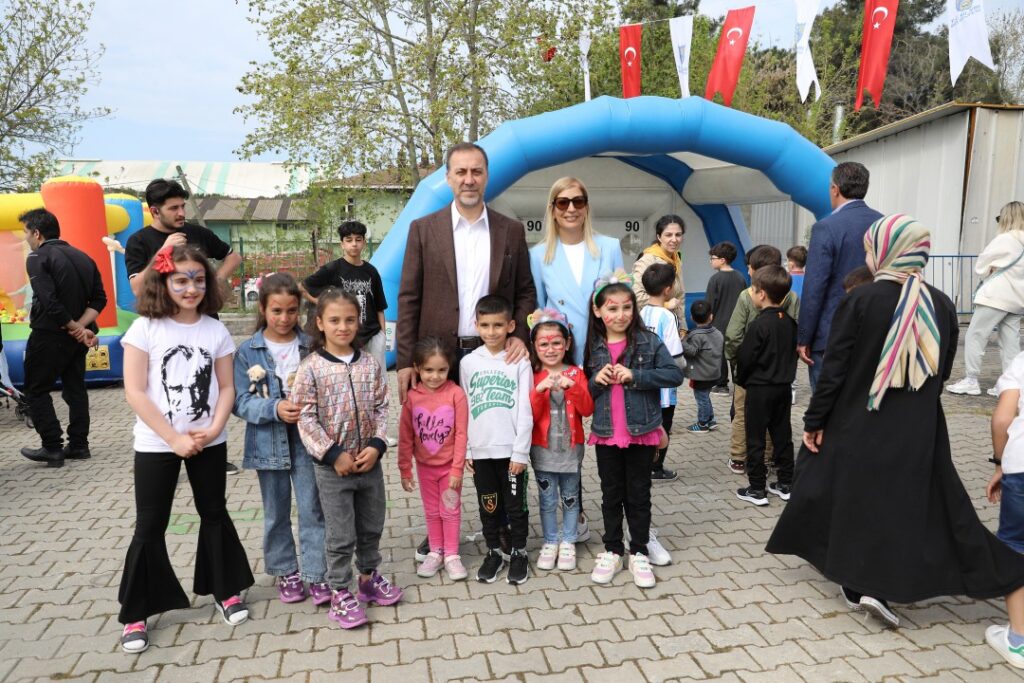 SİLİVRİ VE HATAY’DA ÇOCUKLAR 23 NİSAN SEVİNCİ YAŞADI