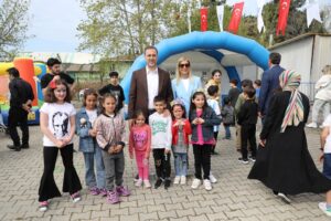 SİLİVRİ VE HATAY’DA ÇOCUKLAR 23 NİSAN SEVİNCİ YAŞADI