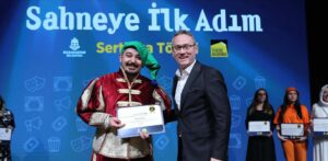 SAHNEYE İLK ADIMINI ATAN BAŞAKŞEHİRLİLER SERTİFİKALARINI ALDI