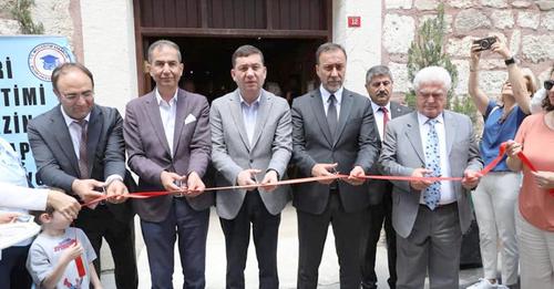 SİLİVRİ, HALK EĞİTİMİ MERKEZİ YIL SONU SERGİLERİ AÇILDI