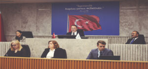 “BEYLİKDÜZÜ HALKI DEMOKRASİYE OLAN İNANCINI GÖSTERDİ”