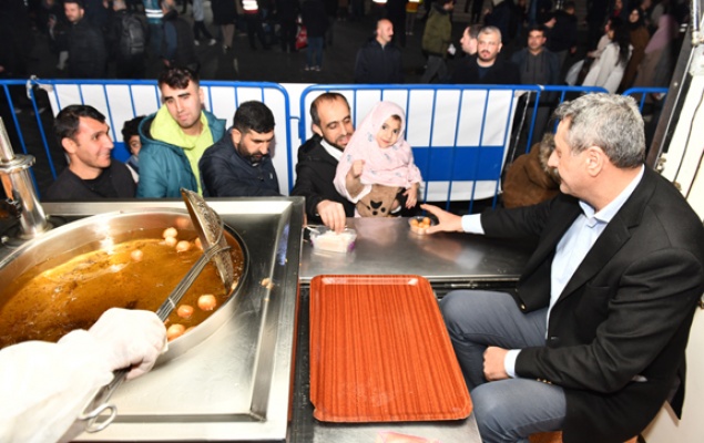 Depremde hayatını kaybedenlere Esenyurt’ta anma