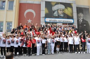 ERTUĞRUL GAZİ’DE ÇOŞKULU KUTLAMA