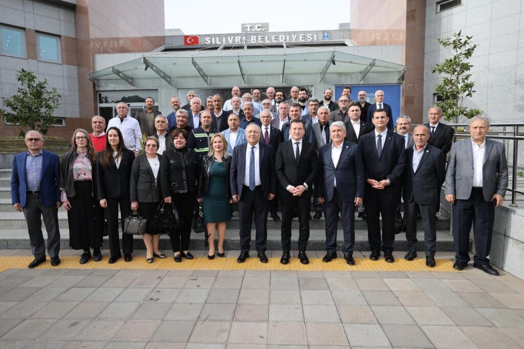 BORA BALCIOĞLU’NA ZİYARETÇİ  AKINI DEVAM EDİYOR