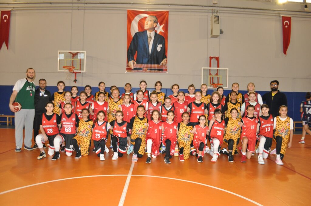 SİLİVRİ’DE BASKETBOL ŞÖLENİ