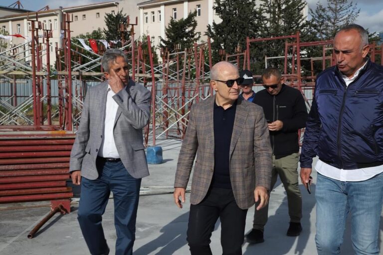 B. ÇEKMECE’DE OTOPARK SORUNUNU ÇÖZÜLÜYOR