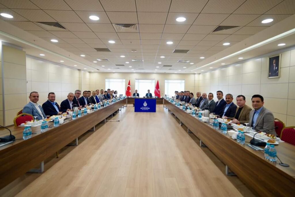 CHP’DE İSTANBUL ZİRVESİ GERÇEKLEŞTİ