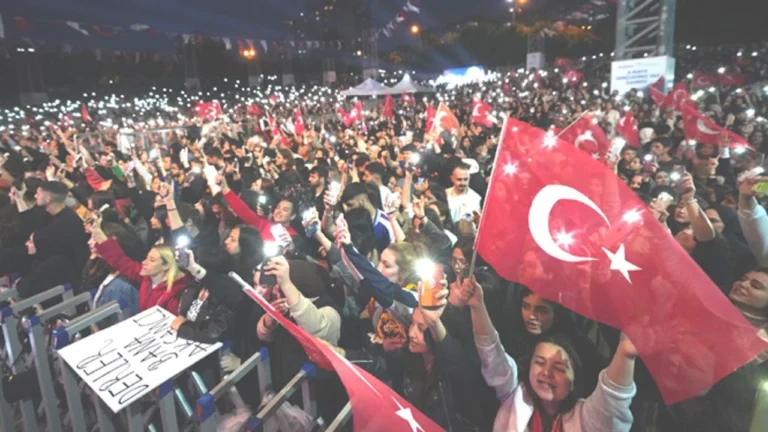 Çalık: Atatürk’ın yolundan asla ayrılmayacağız