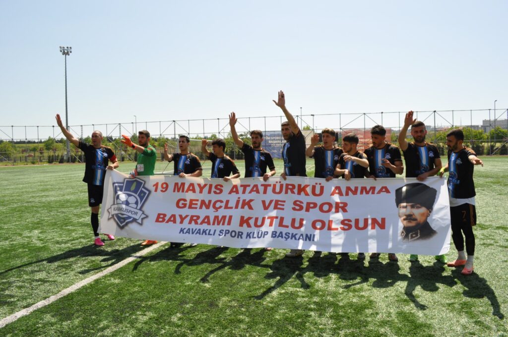 KAVAKLI ZİRVEYİ – ZİRVE KAVAKLI’YI ÇOK SEVDİ ( 2 – 2 )