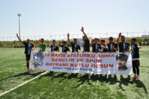 KAVAKLI ZİRVEYİ – ZİRVE KAVAKLI’YI ÇOK SEVDİ ( 2 – 2 )