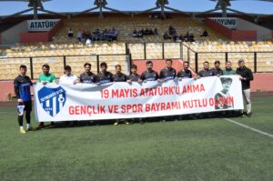 SEYMENKÖYSPOR’A HAKEM FRENİ ( 4 – 4 )