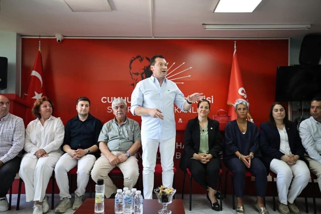 CHP’DE GELENEKSEL BAYRAMLAŞMA