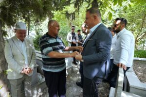 “BU BAYRAMDA DA PAYLAŞMANIN MUTLULUĞUNU HEP BİRLİKTE YAŞAYALIM”