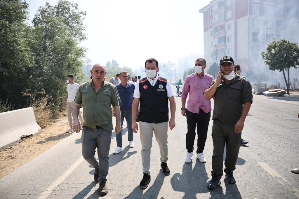 Silivri’de 11 Farklı Noktada, Aynı Anda Çıkan Yangınlar Kısa Sürede Kontrol Altına Alındı