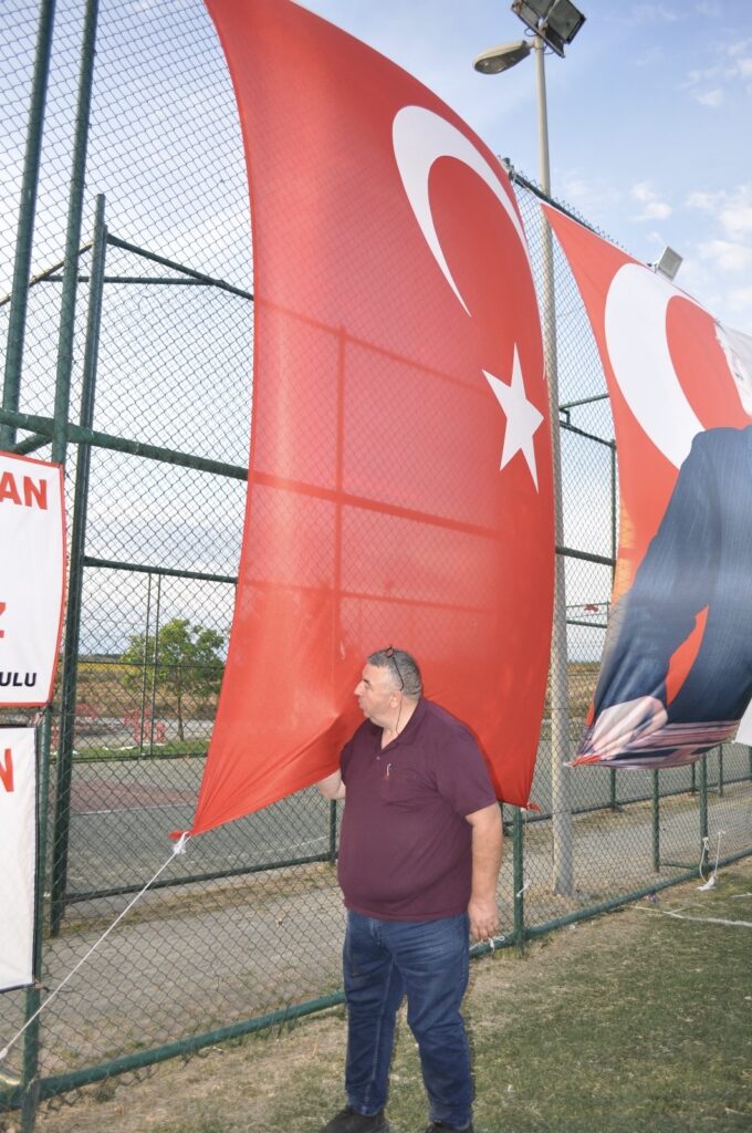 ORHAN ONAT “NE MUTLU TÜRKÜM DİYENE”