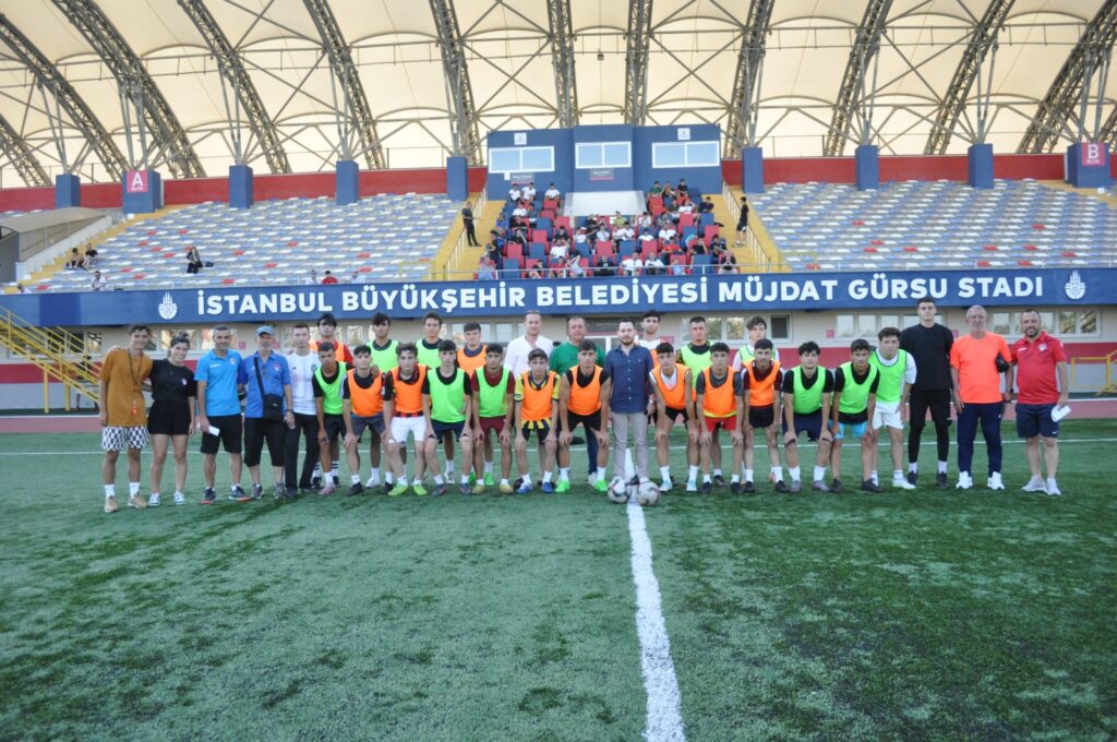 SİLİVRİSPOR ALTYAPI SEÇMELERİNE YOĞUN İLGİ