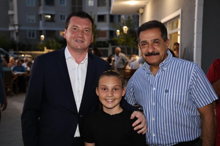 Başkan Balcıoğlu, Silivri Cemevi’nde Lokma Dağıtımına Katıldı