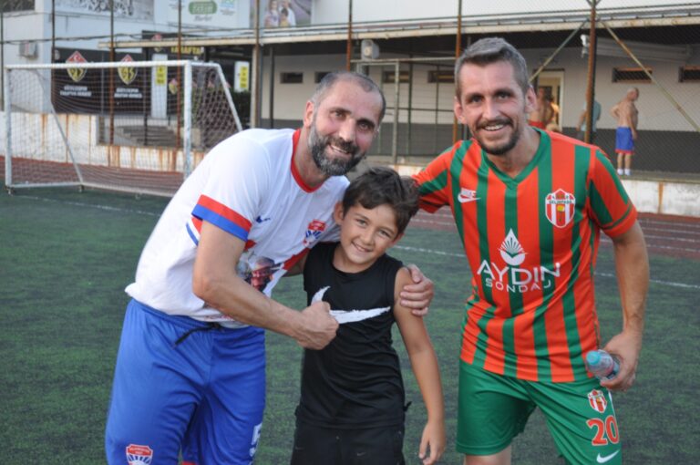 EGE ÇINAR’DAN ÇALHANOĞLU’NA SELAM