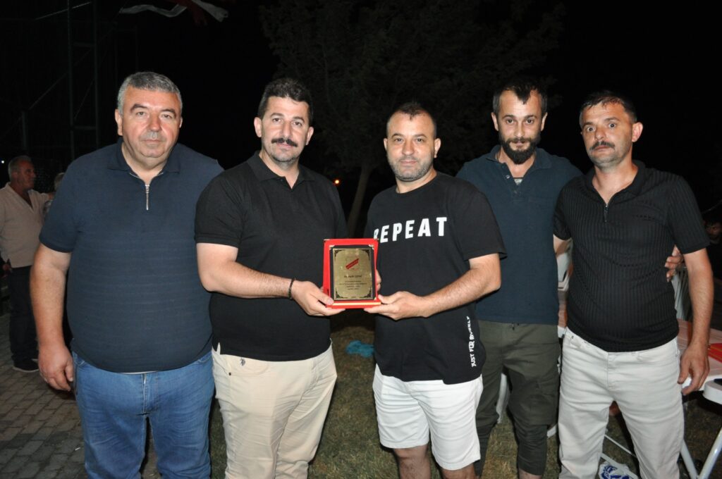 TURNUVAYA KATKI SUNANLAR UNUTULMADI