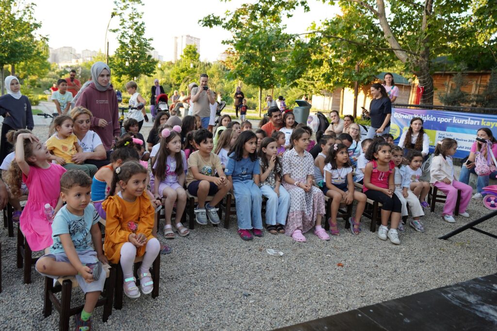 YAŞAM VADİSİ’NDE ÇOCUKLARI GÜLÜMSETEN ETKİNLİKLER