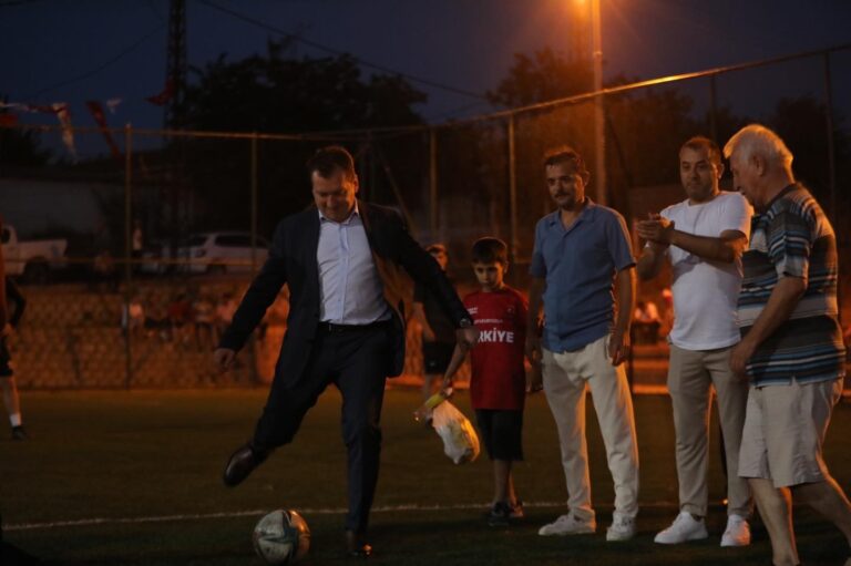 GAZİTEPE FUTBOL TURNUVASI BAŞLAMA VURUŞU BALCIOĞLU’NDAN