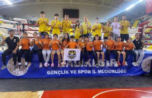 AVCILAR BELEDİYE SPOR  MADALYAYA DOYMUYOR