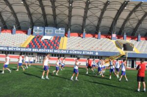 SİLİVRİSPOR’DA KOMANDO EĞİTİMİ