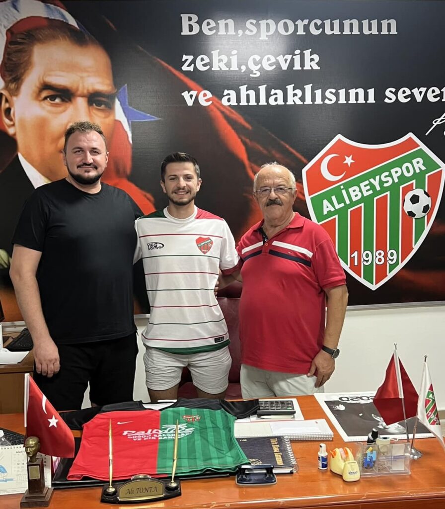 ALİBEYSPOR ÇİLEKLERİ TOPLADI