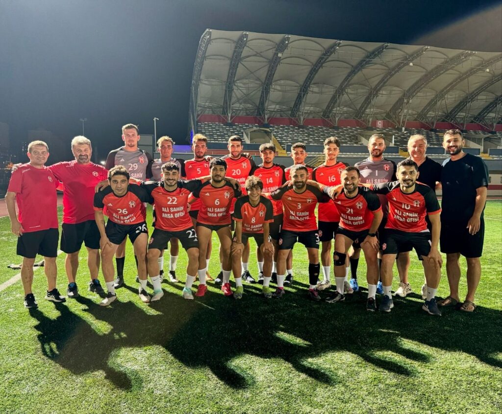 PORTAKALLAR YENİ SEZON İÇİN SAHAYA İNDİ