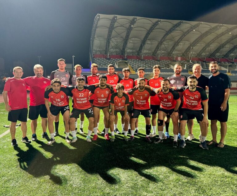 PORTAKALLAR YENİ SEZON İÇİN SAHAYA İNDİ