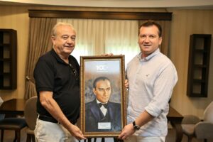 Başkan Balcıoğlu, Geçmiş Dönem Meclis Üyelerinden Sefer Ölçer’i Makamında Ağırladı