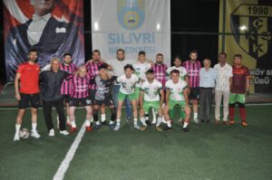 PEMBE PANTERİ  ÇİZGİ FİLM KAHRAMANI BİLİRDİK  ( 8 – 4 )