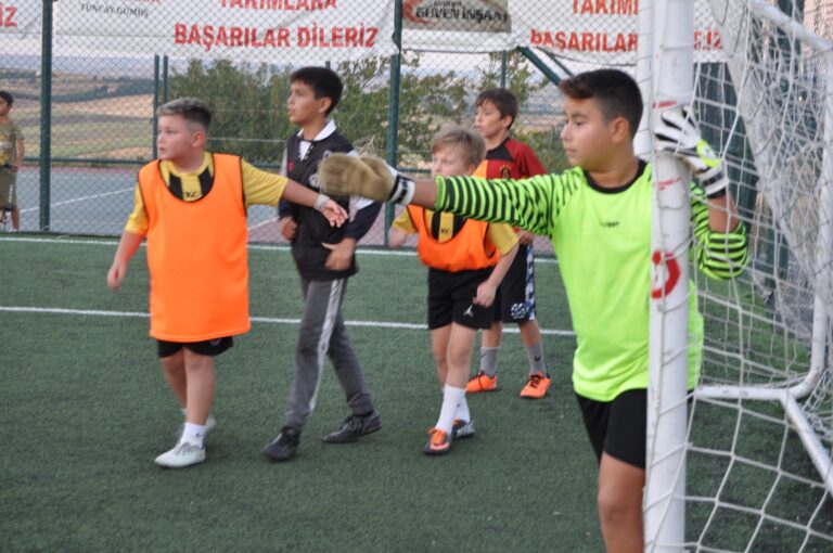 ÇANTAKÖYSPOR’UN YARINLARI IŞIL IŞIL