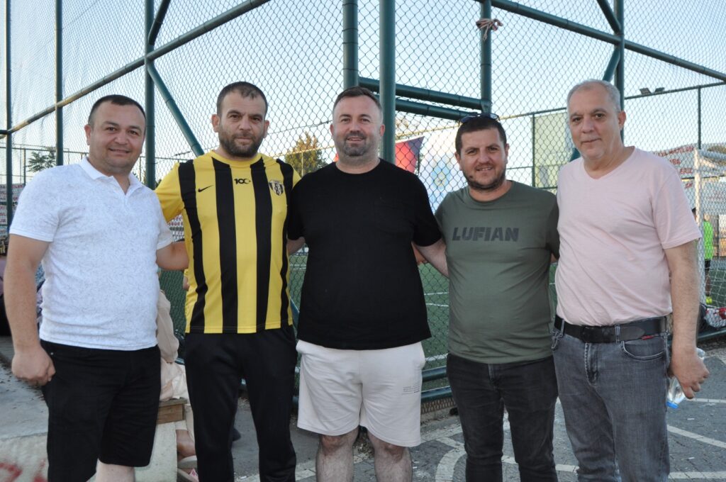 HERKES ÇANTAKÖYLÜ HERYER SARI SİYAH