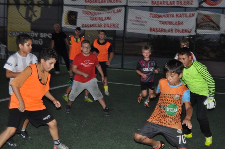 ÇANTA FUTBOLA DOYDU, ÇOCUKLAR DOYMADI (6)