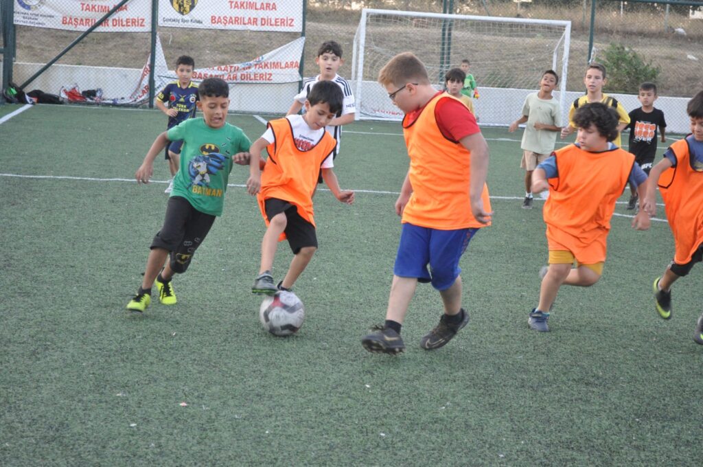 FUTBOLUN YARINI EMİN ELLERDE ( 2 )