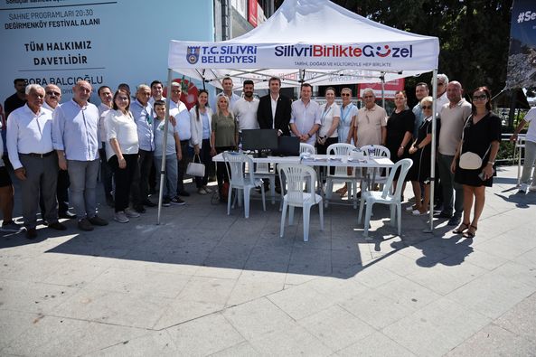 Başkan Balcıoğlu ve Çatalca Belediye Başkanı Erhan Güzel Kentsel Dönüşüm Ofisi Çadırını Ziyaret Etti