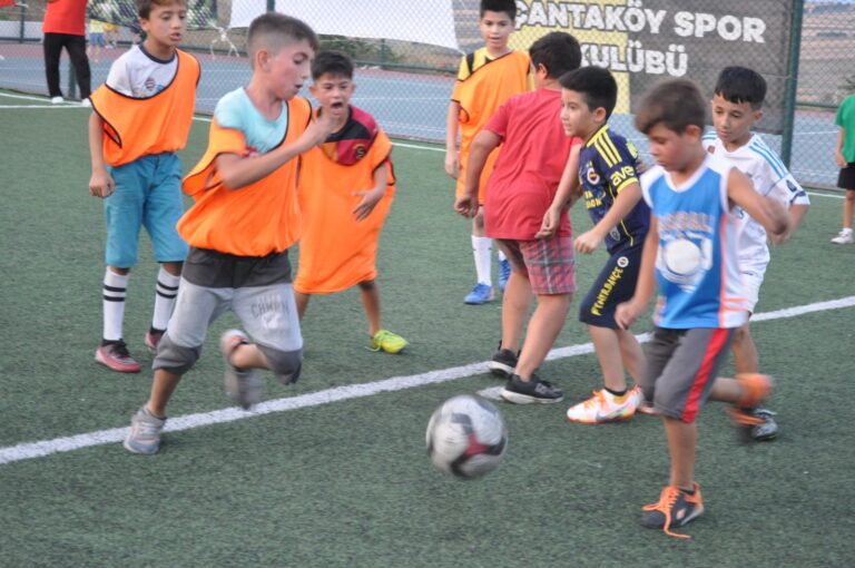 HAYALLERİNİN PEŞİNDEN KOŞMAK