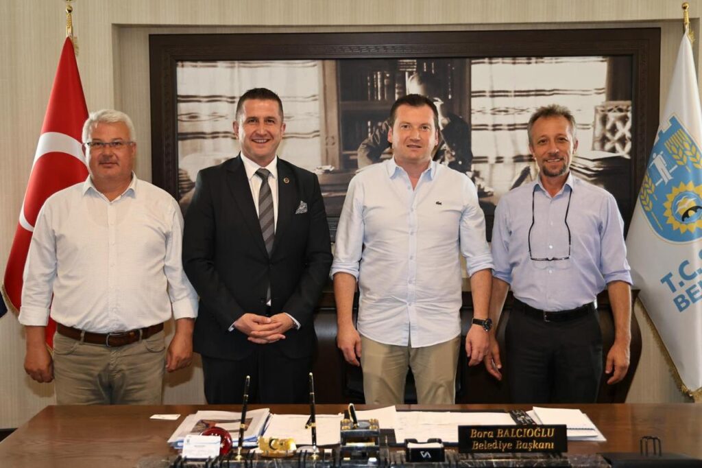 Lalapaşa Belediye Başkanı Zafer Sezgin Geldi Silivri Belediye Başkanı Bora Balcıoğlu’nu Ziyaret Etti