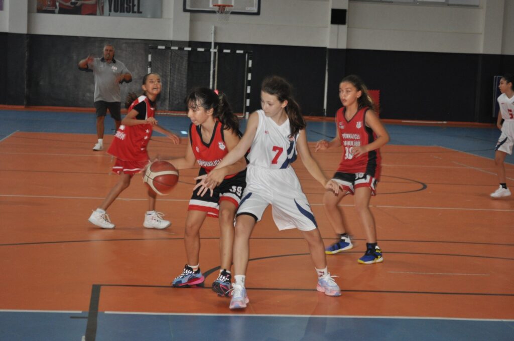 SİLİVRİ BELEDİYESİ ZAFER KUPASI MAÇI ( 4 )