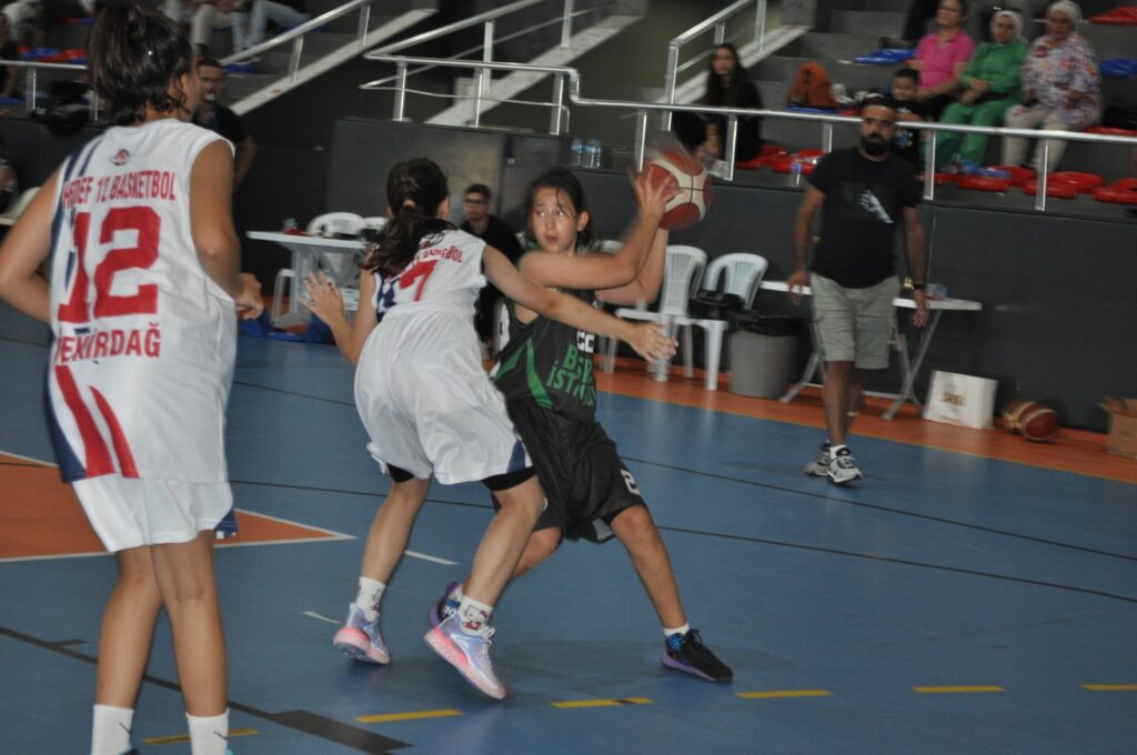 SİLİVRİ BELEDİYESİ ZAFER KUPASI MAÇI ( 6 )