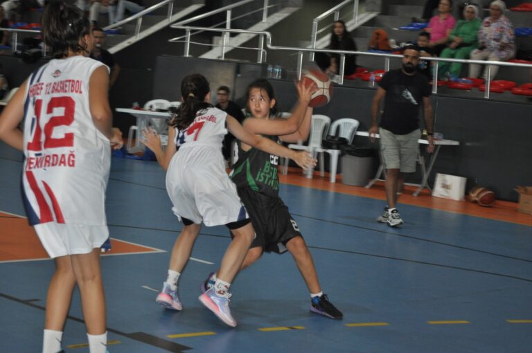 SİLİVRİ BELEDİYESİ ZAFER KUPASI MAÇI ( 6 )