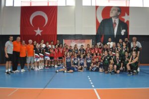 SİLİVRİ BELEDİYESİ ZAFER KUPASI KAPANIŞ TÖRENİ