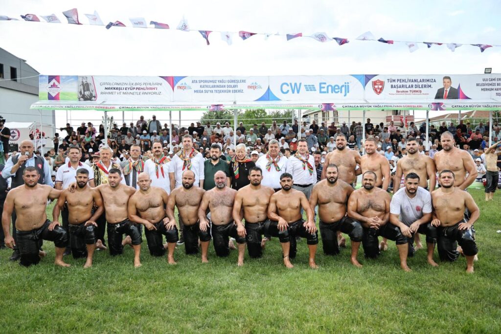 Başkan Balcıoğlu, Çatalca’da Düzenlenen Büyük Yağlı Güreşlere Katıldı