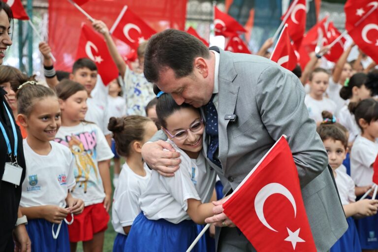 Silivri Belediyesi Tarafından Yaz Spor Okulu Kapanış Töreni Gerçekleştirildi