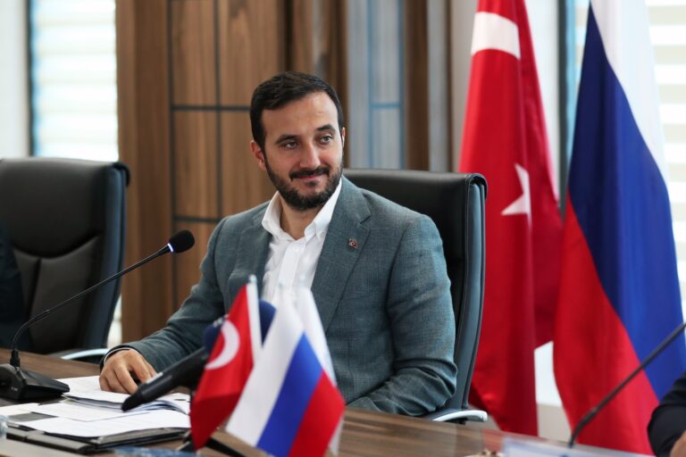 Rus iş insanları Bağcılar’da