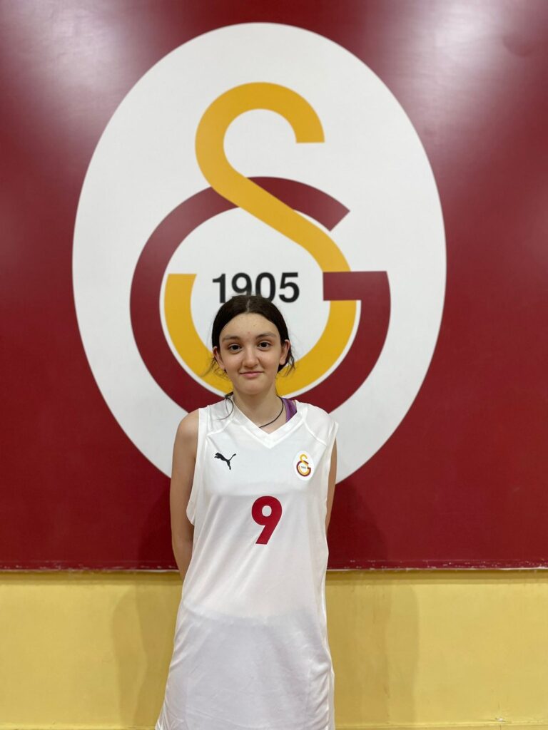 BKS’NİN PARLAYAN YILDIZI ECRİN BARRA ERGÜN