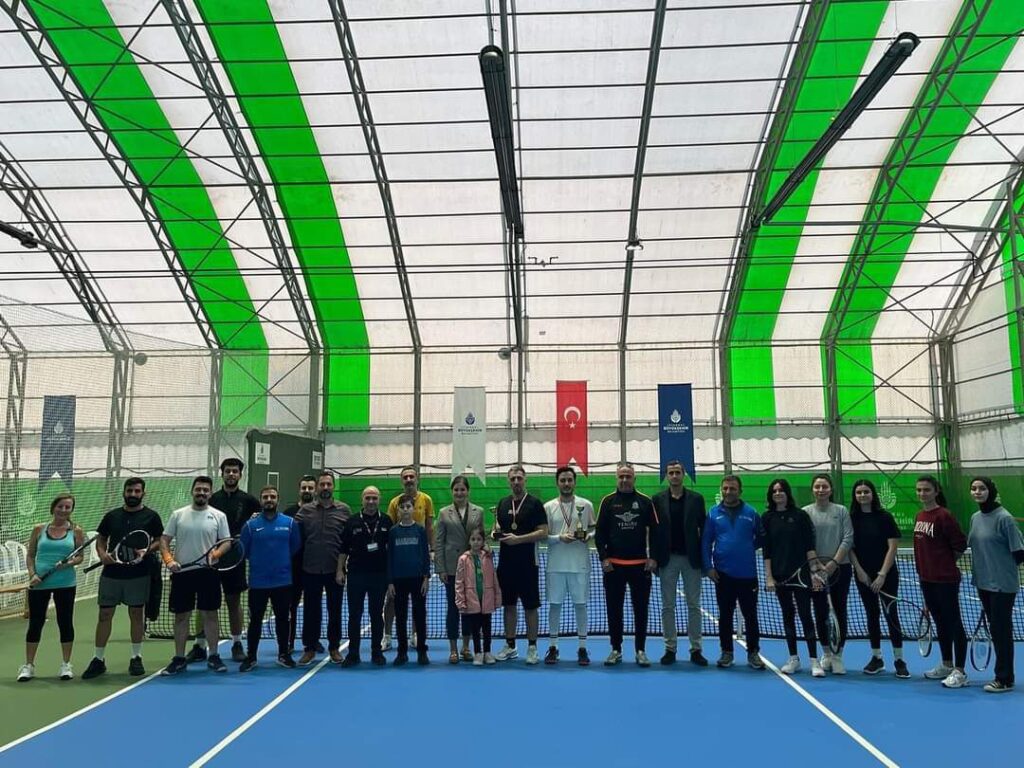 Su Topu Turnuvası ve Tenis Turnuvası Tamamlandı