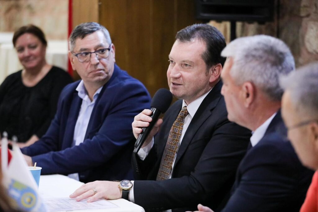 Bora Balcıoğlu, Bulgaristan Tutrakan Belediye Başkanı ve Meclis Üyeleriyle Bir araya Geldi