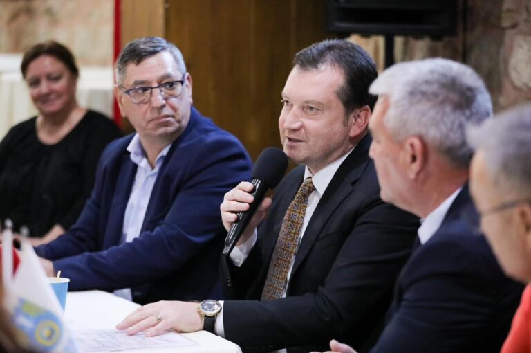 Bora Balcıoğlu, Bulgaristan Tutrakan Belediye Başkanı ve Meclis Üyeleriyle Bir araya Geldi
